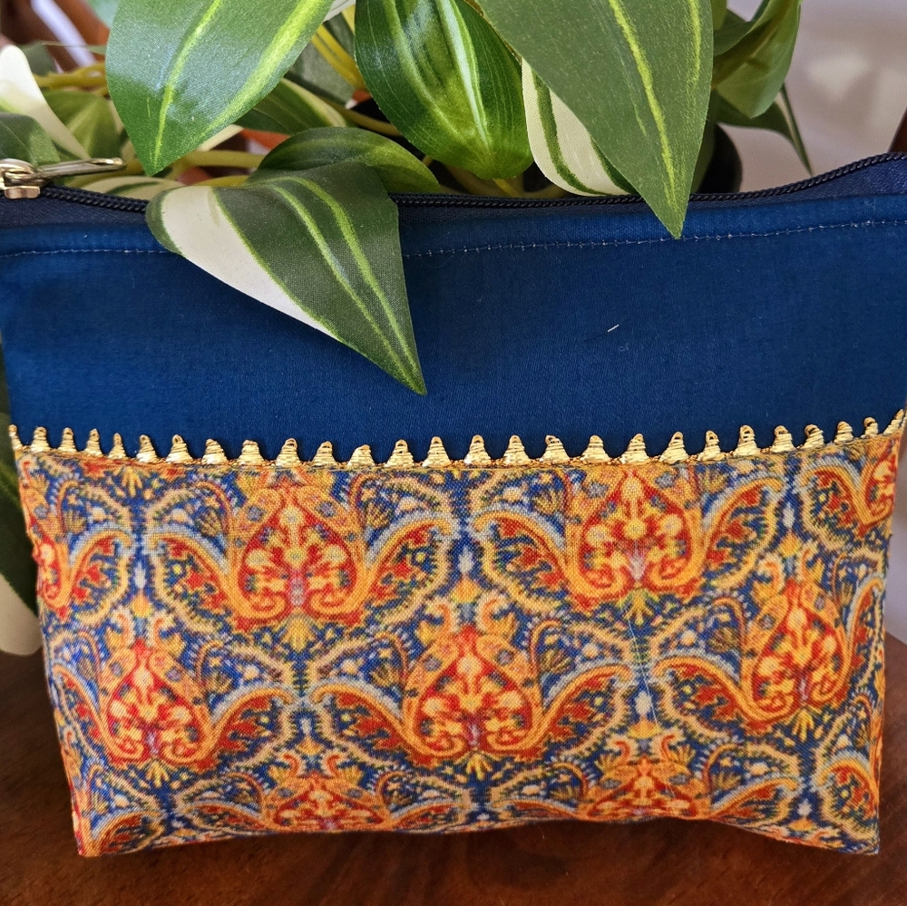 Ethnic purses